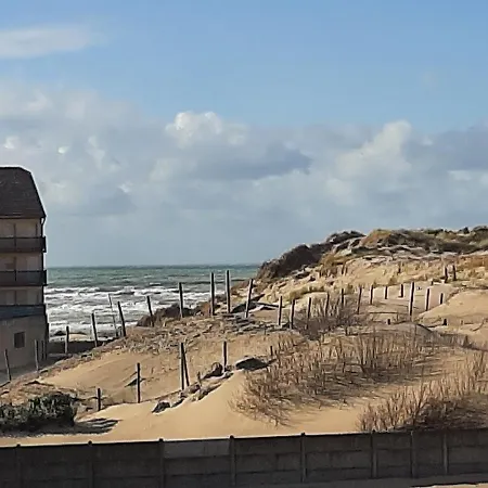 Appartement Ste Cecile A 50 Metres De La Camiers
