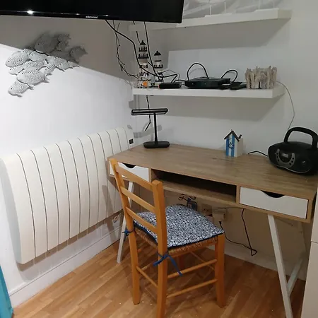 Ste Cécile à 50 Mètres De La Camiers